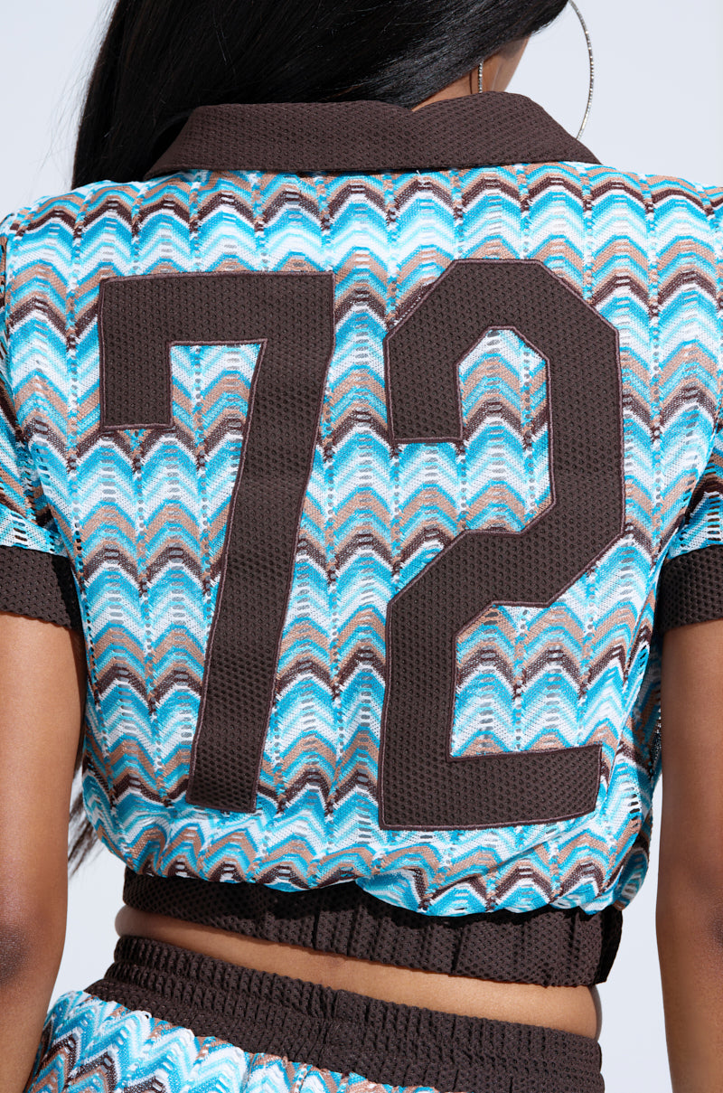 REBEL COLLARED TOP