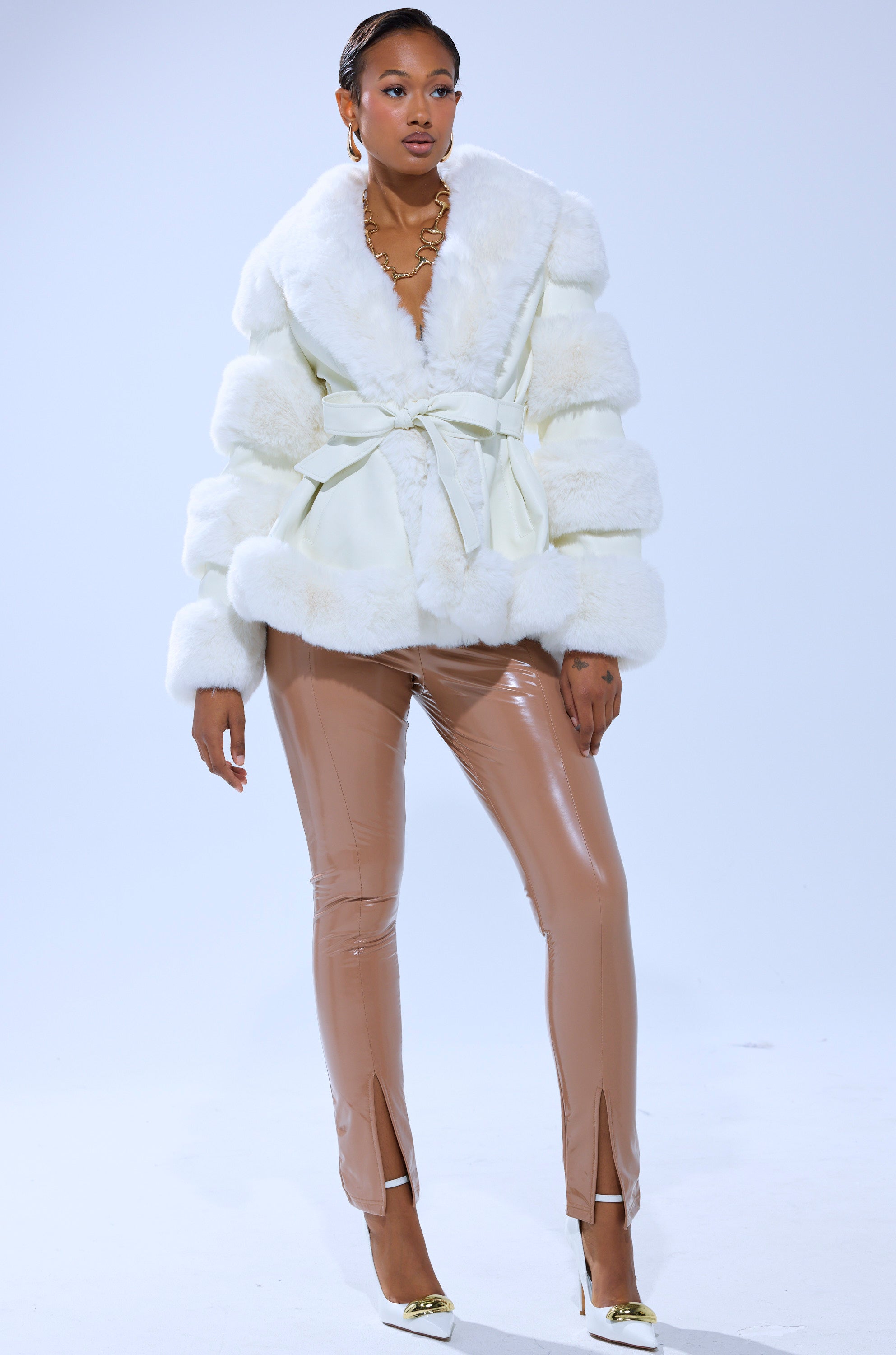 WINTER WONDERLAND FUR TRIM MOTO