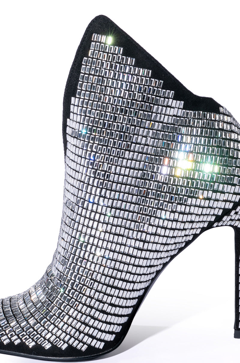 AZALEA WANG EVELYN STILETTO BOOT IN SILVER